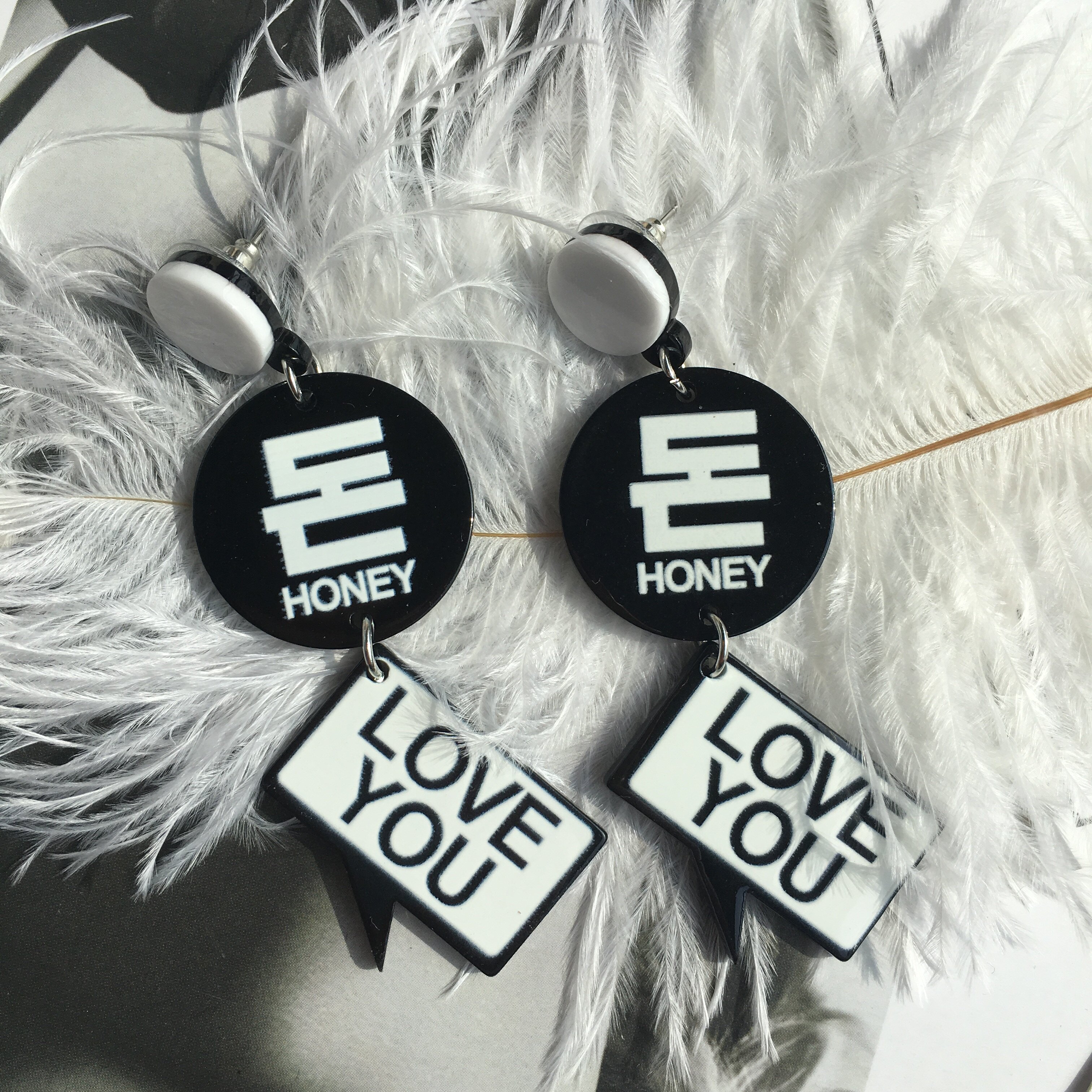 Korean net red temperament trendy black and white exaggerated earrings fashion simple earrings personality earrings without pierced ear clips