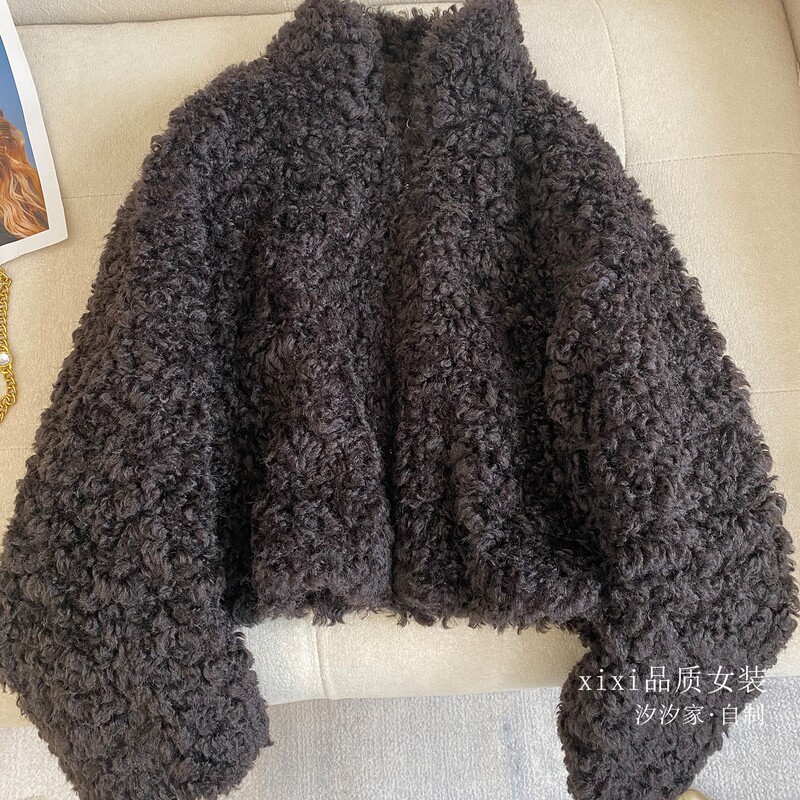 European-Style Lamb Fur Integrated Coat for Women, Winter 2026 New Model, Eco-Friendly Fur, Curly and Fluffy Top European-Style Lamb Fur Integrated Coat for Women, Winter 2026 New Model, Eco-Friendly Fur, Curly and Fluffy Top