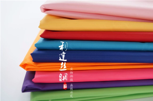 tạp dề phần mỏng lụa vải không thấm nước vải polyester PVC mưa áo mưa trẻ em áo qua niệu chống vải thay đổi mat - Vải vải tự làm vải may quần tây