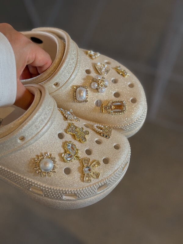 Golden Bear Crocs Shoe Charms and Accessories, Shoe Buckles Suitable for Crocs, Metal Decorations
