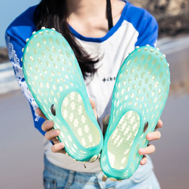 Giày sông nữ ngoài trời tốc độ can thiệp giày nước chống trượt Giày đi biển nữ giày dép trôi dép lội nước lội giày nam - Khởi động ngoài trời giày bảo hộ cao cổ