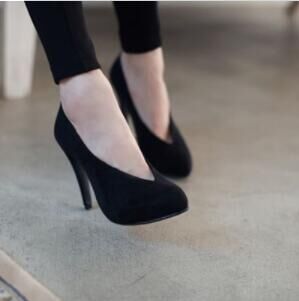 New Korean Style V-Cut Women's Shoes with Waterproof Platform, High Heels, Genuine Leather V-Cut Stiletto Heels, Sizes 28, 29, 30 New Korean Style V-Cut Women's Shoes with Waterproof Platform, High Heels, Genuine Leather V-Cut Stiletto Heels, Sizes 28, 29, 30