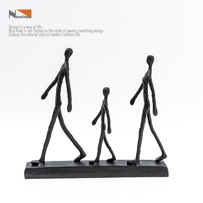 Modern minimalist creative resin sculpture abstract portrait three-person personality ornament living room office model room