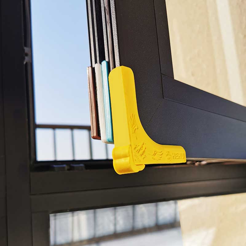Window corner protection broken bridge aluminum-plastic steel flat open children's doors and windows package top suction range hood non-adhesive anti-collision head anti-collision angle