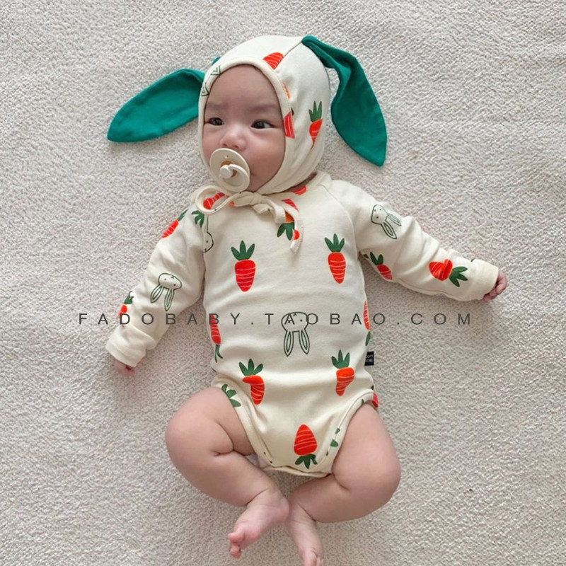 2022 Spring and autumn money for men and women with baby even body clothing carrots apple printed long sleeve base to hit the bottom of the undershirt and deliver the hat