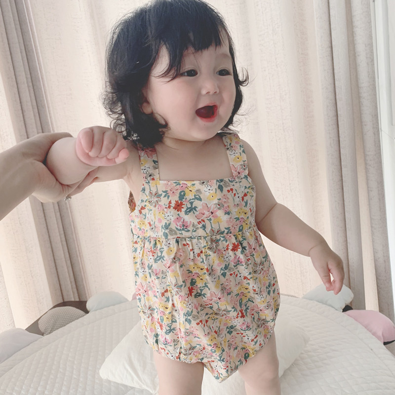 ins2022 summer new Korean version baby cute broken flower harnesses baby even body suit female baby bag farted triangular climbing suit