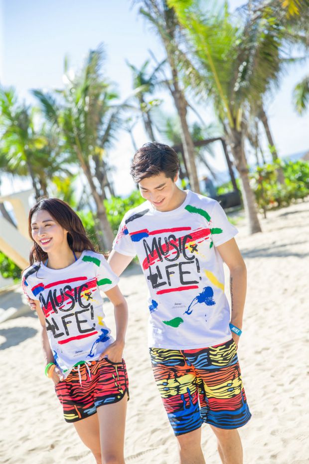 Phiên bản Hàn Quốc của những người yêu thích đi biển đi biển mặc áo tắm màu áo thun ngắn tay in quần đi biển nhanh khô phù hợp với mùa hè - Vài đồ bơi 	đồ đôi đi biển cho mẹ và bé	