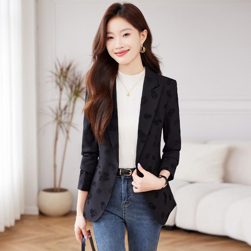 Black Jacquard Blazer for Women, New Spring and Autumn Style, Fashionable and Elegant, Slim-Fit Printed Suit Jacket, Casual Workwear