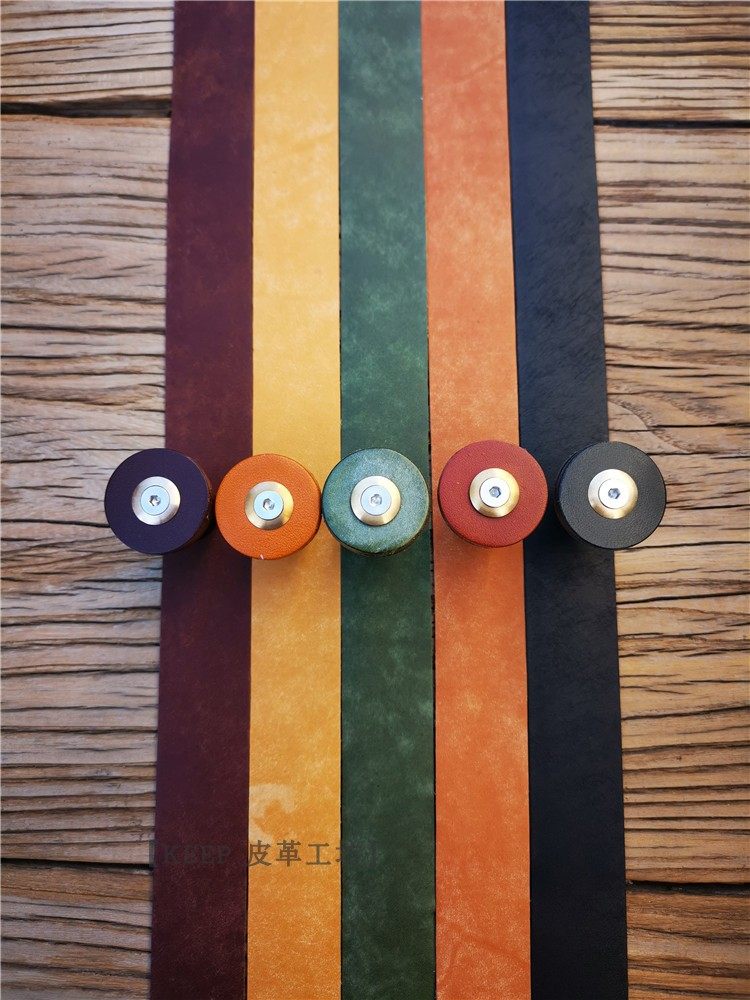 Produced by KEEP Leather Studio, cowhide straps, leather straps, bicycle straps, hand-wrapped straps