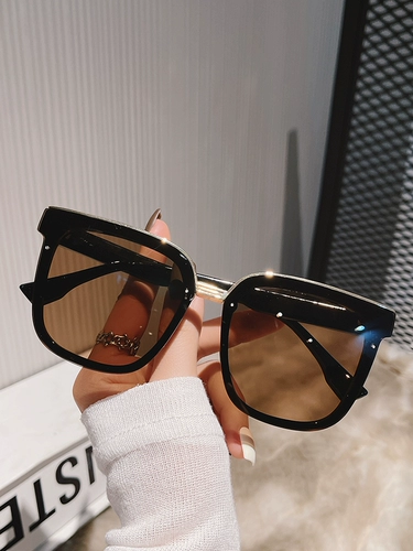 Южная Корея Капин Кофн Большой Черный Мейк Зеркал Женское 2022 Большое лицо -тонкие солнцезащитные очки Мужские антигультравиолетовые сильные свет