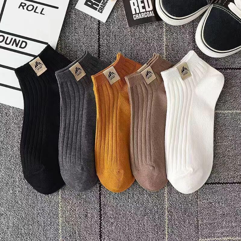Men's Trendy Socks, Thin Autumn Style, Versatile Short Socks, Odor-Resistant, Sweat-Absorbing, Low-Cut, Spring and Autumn, Black and White Men's Ankle Socks