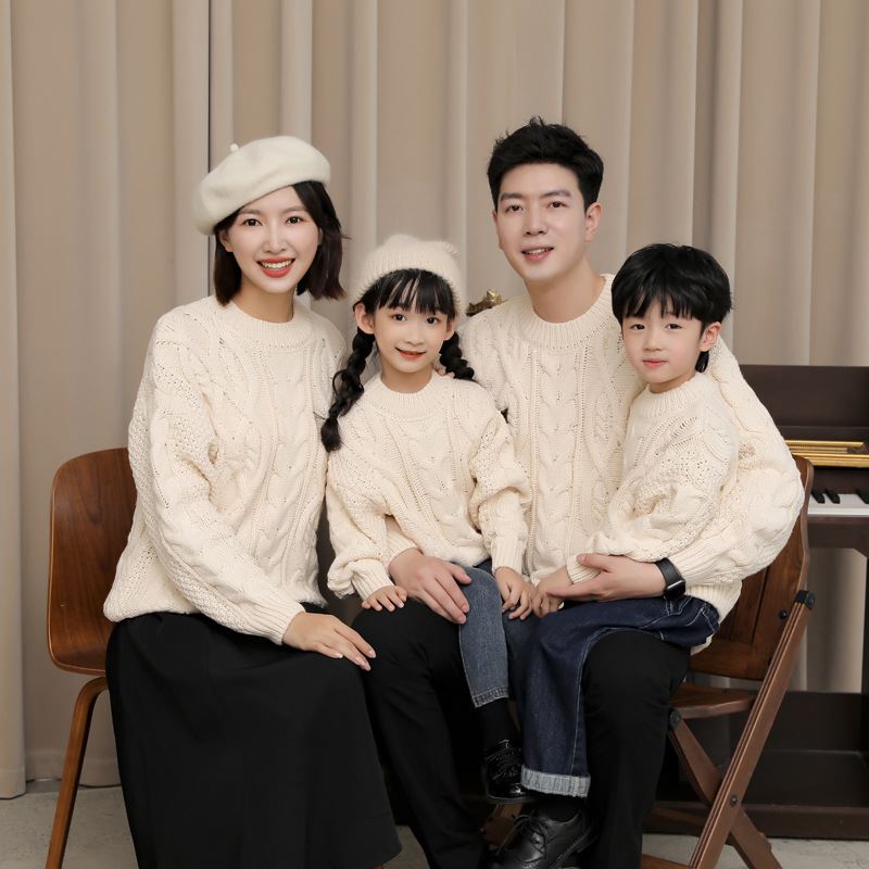 High-End Family Matching Outfits for a Family of Three or Four, Red and White Children's Cable Knit Sweaters for Girls and Boys, Year of the Horse New Year