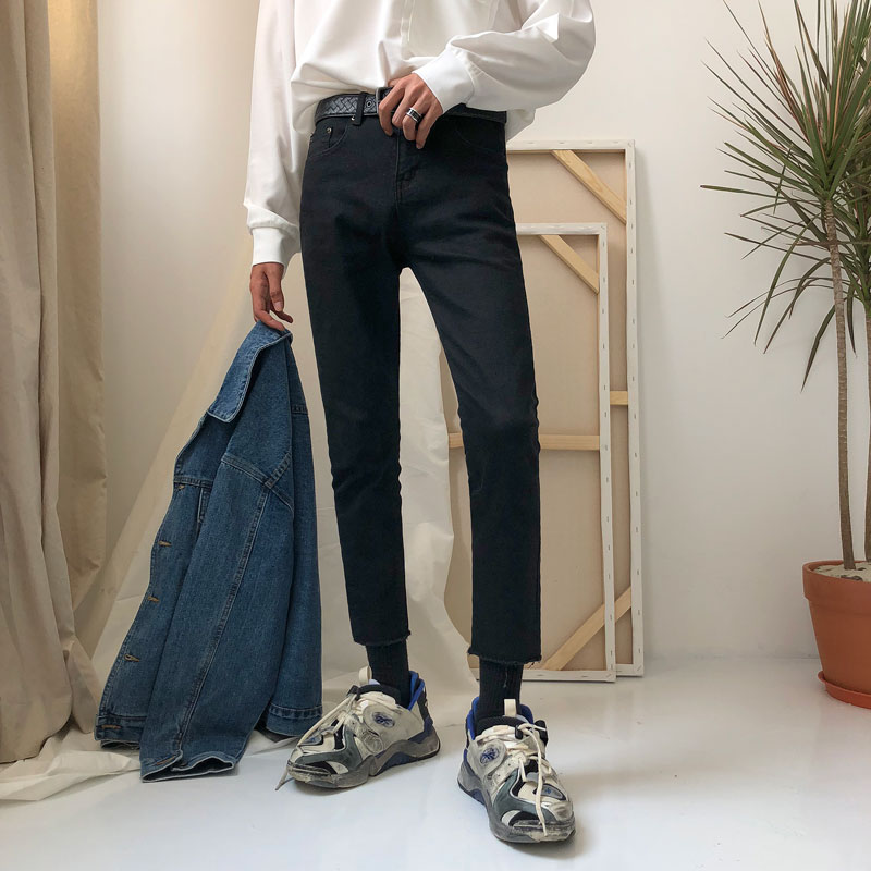 YG 20 autumn and winter new products Korean version of casual ins black raw edge cropped jeans men's all-match slim pants