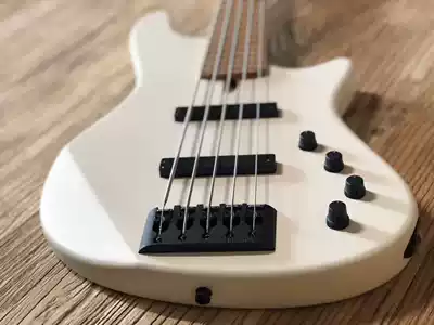 Deep BASS agent German handmade electric BASS Marleaux retro jazz VOTAN series five-string BASS