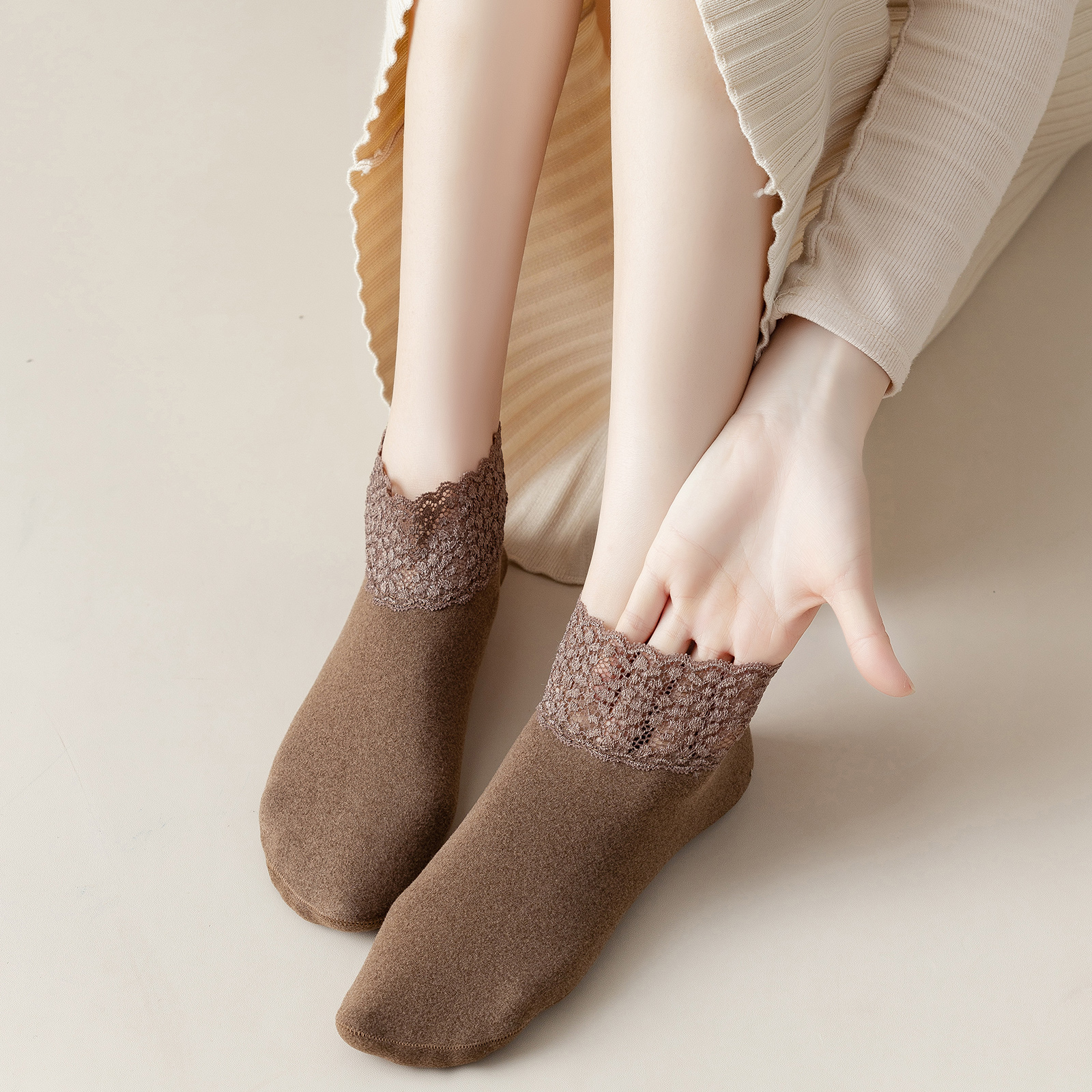 Lace Hollowed-out Lace Pure Cotton Pure Color Spring Summer Warm Short Socks Garde Suede With Low Bunch Of Invisible Socks Lady Socks