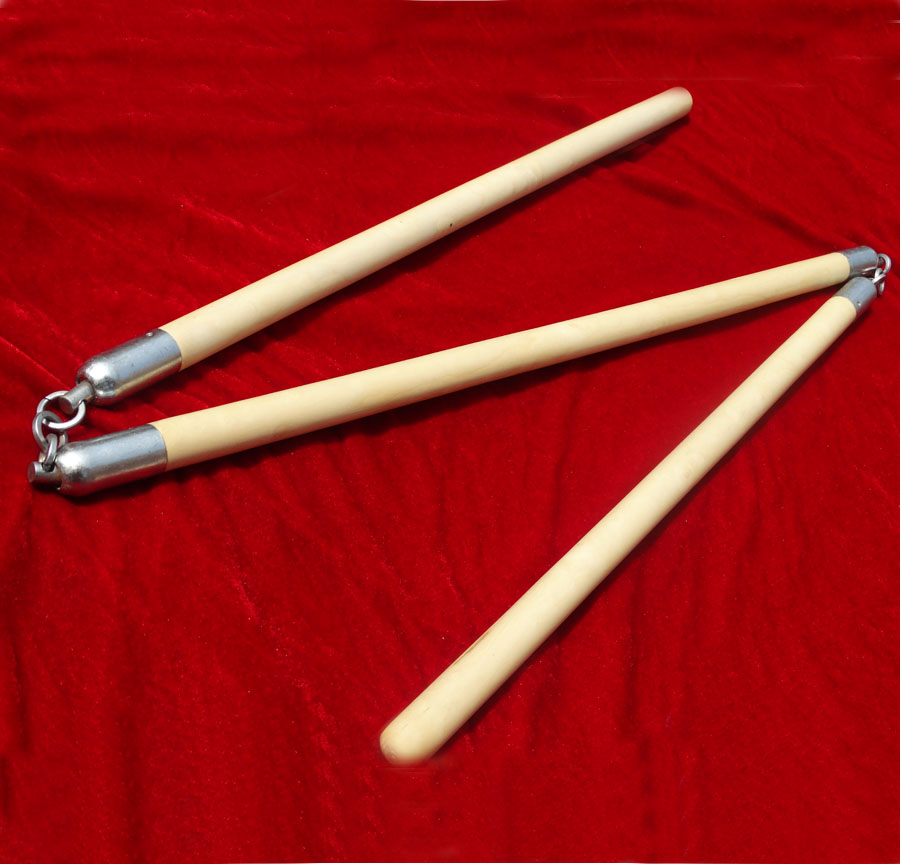 The upscale performance of three sticks of three sticks of martial arts supplies