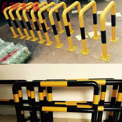 Production of custom guardrail U-type M-type guardrail road traffic guardrail isolation fence steel pipe car stopper