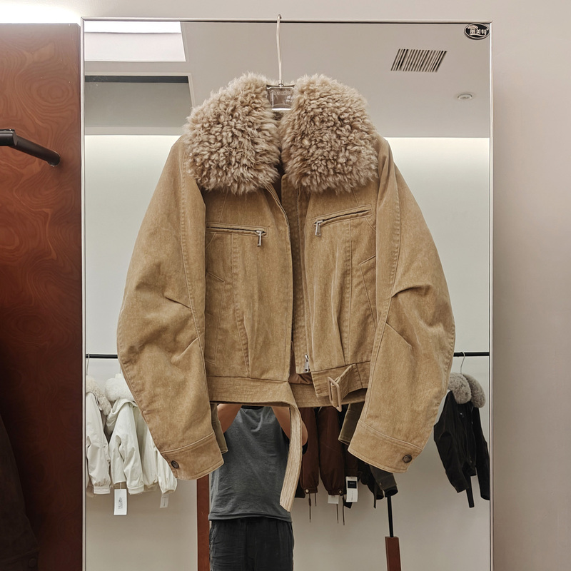 High-End Luxury Deerskin Velvet Lamb Wool Large Lapel Parka down Jacket for Women, Short White Goose down Denim Flocking Coat High-End Luxury Deerskin Velvet Lamb Wool Large Lapel Parka down Jacket for Women, Short White Goose down Denim Flocking Coat