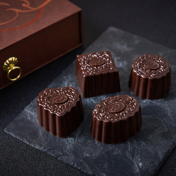 补券 Dove 德芙 小团圆 巧克力月饼 礼盒 优惠券折后￥89顺丰包邮 同款京东￥128