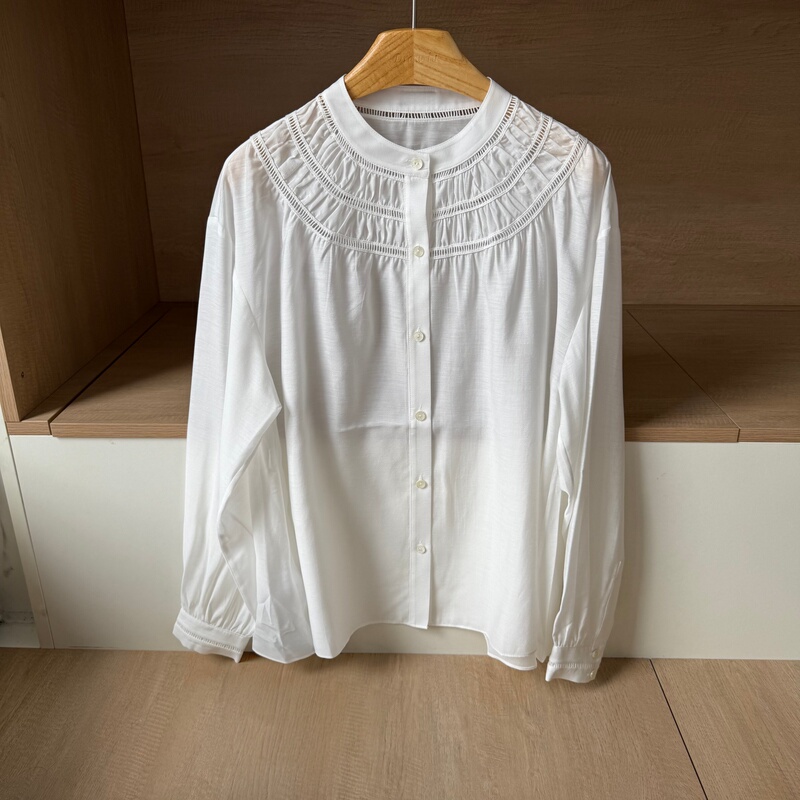Authentic~2026 Spring/Summer New Product Patchwork Hollow Lace Stand Collar Shirt for Women, Loose and Flowy, Gentle Style Blouse
