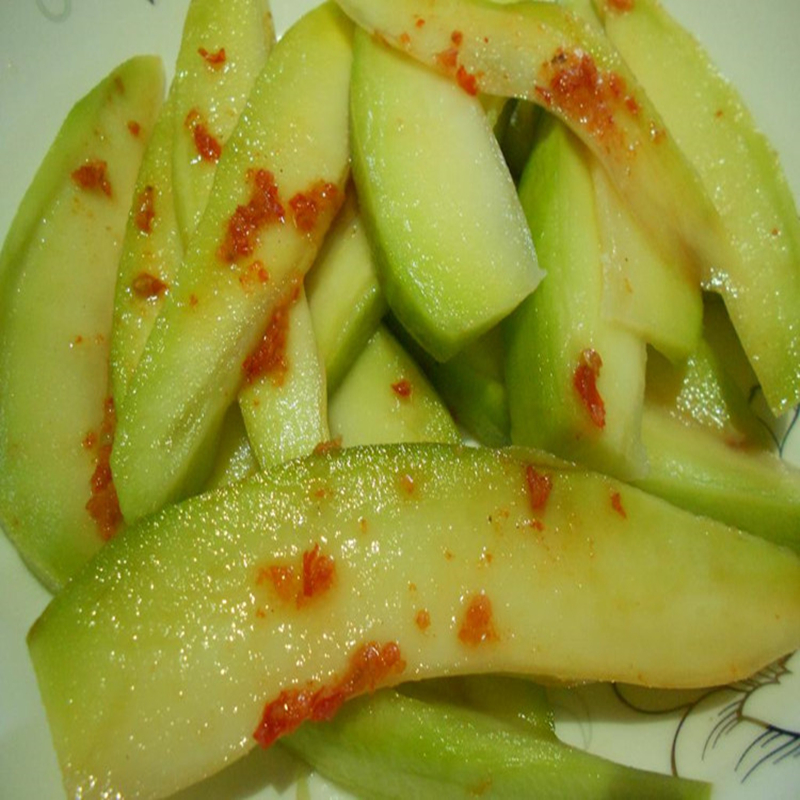 Fresh raw to eat mango sour sweet pregnant woman fruit chili salt ivory Qingmao Two catties for the whole shipment of ingredients