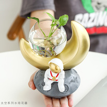 Creative ins wind astronaut hydroponic ornaments Glass vases Living room home decoration Office desktop knickknacks