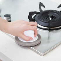 Wipe the pot sponge to dirt the sand cleaning brush remove rust sponge to stain the kitchen brush