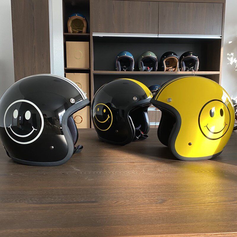 Spot PENGUIN electric motorcycle helmet retro vespa yellow black smiley net red 3 4 half helmet small helmet body