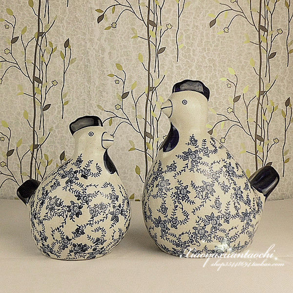 Chinese retro, European pastoral, Nordic style, blue and white hand-painted crack glaze, ceramic decoration crafts, chicken
