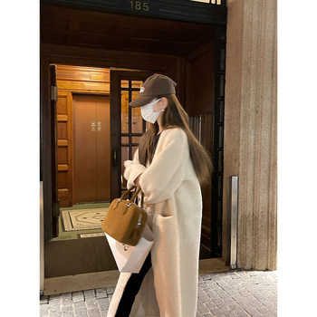 大小姐77 简单又高级的纸片人羊羔毛长款皮毛一体毛毛外套大衣