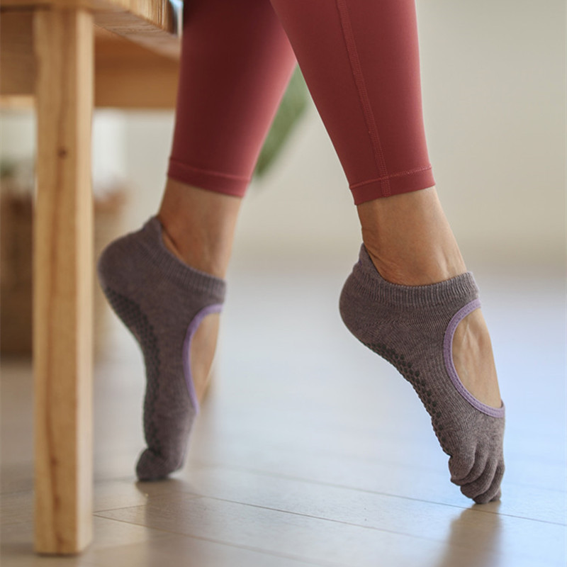 Sugaroff Professional Pilates Yoga Non-Slip Five-Finger Socks for Women Indoor Practice Fitness Training Socks Non-Slip Socks