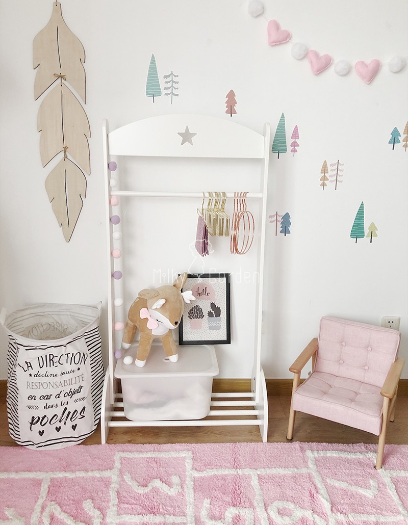 Milky vườn ins phòng trẻ em sao trắng sàn giá Bắc Âu rắn gỗ lưu trữ giá áo - Kệ kệ để giày thông minh