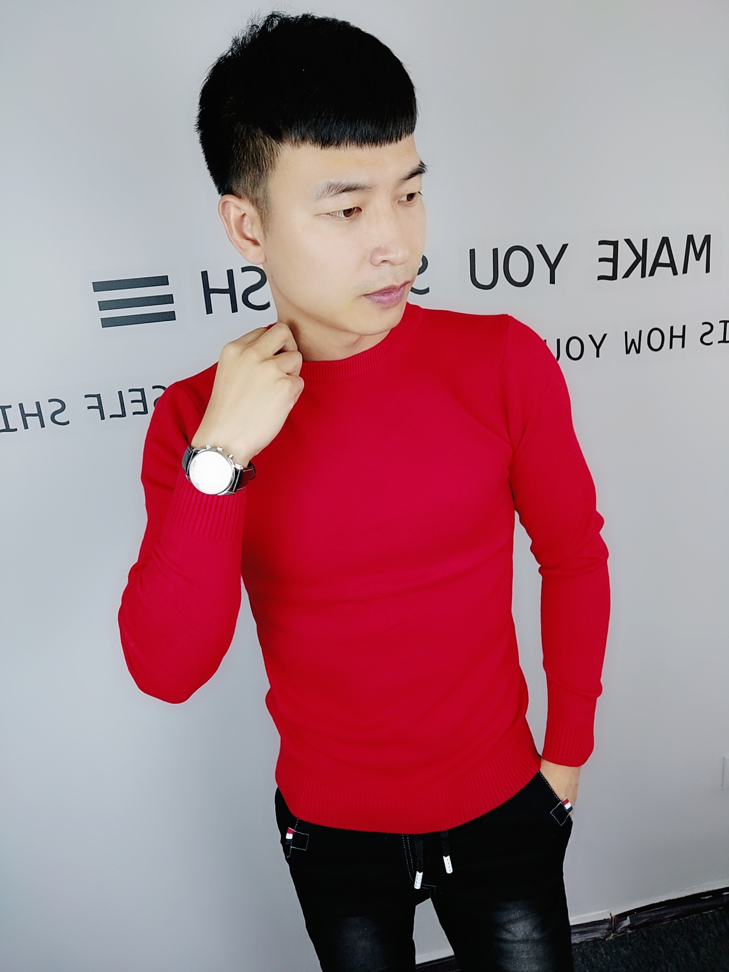 Chàng trai mùa thu đông tinh thần áo sơ mi nam tay dài màu rắn tay lửng lưới đỏ với áo len xu hướng giới trẻ thời trang nam