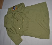 The old short-sleeved style from the 1990s size 2 type 4 is suitable for medium-fat people over 173cm chest size 118cm length 70cm