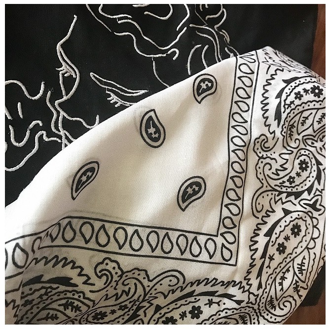 Tóc ban nhạc Hàn Quốc mũ đỏ retro hoa điều khăn quàng cổ vuông Han Han siêu cổ tích hip hop đường phố hipster headscarf shop bán dây buộc tóc đẹp