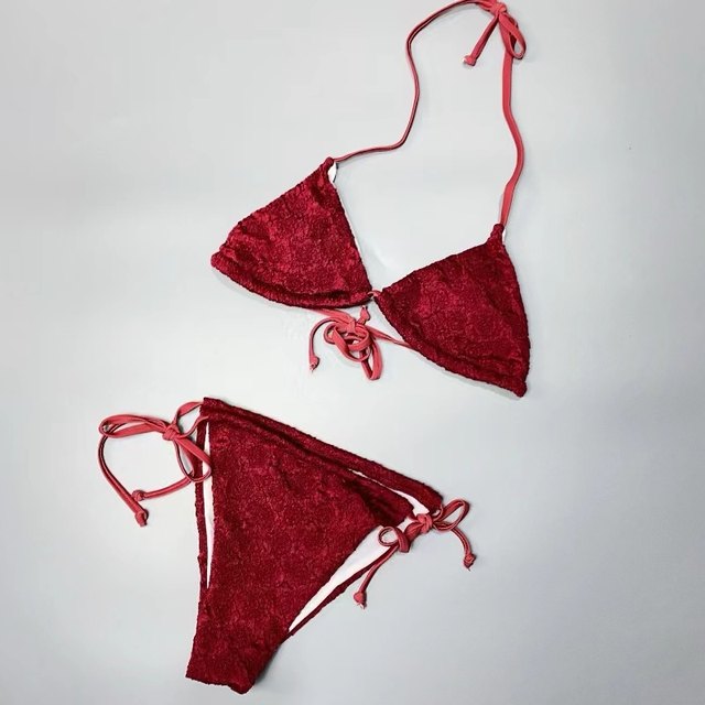 Amber outer swimsuit women's split bikini sexy hot girl set three-piece for hot spring halter neck strap pad ຫນ້າເອິກ