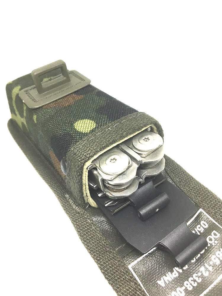 Сейчас в наличии немецкий оригинал Производить военная версия Личное немецкое и моральное место toolkit EDC плоскогубцы пакет жесткий камуфляж фонарик пакет 4500862 
