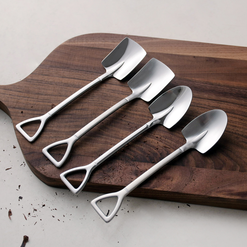 Iron-shaped spoon household cute small shovel stainless steel spoon iron-shaped rice spoon children's spoon dessert spoon
