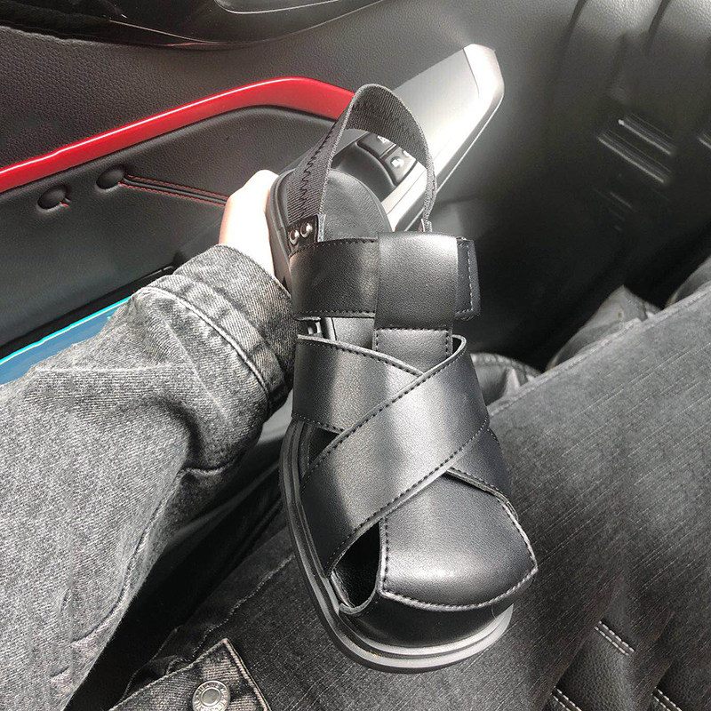 2021 South Korean square head coarse heel Roman sandal women's summer Baotou cross with women's shoes Retro Inron single shoe fairy tide