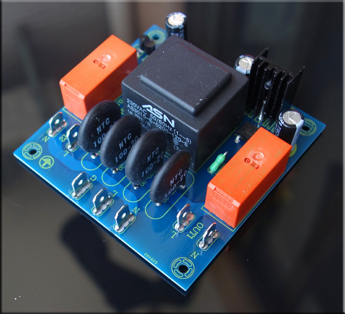 Soft start of finished plate power amplifier with soft start plate