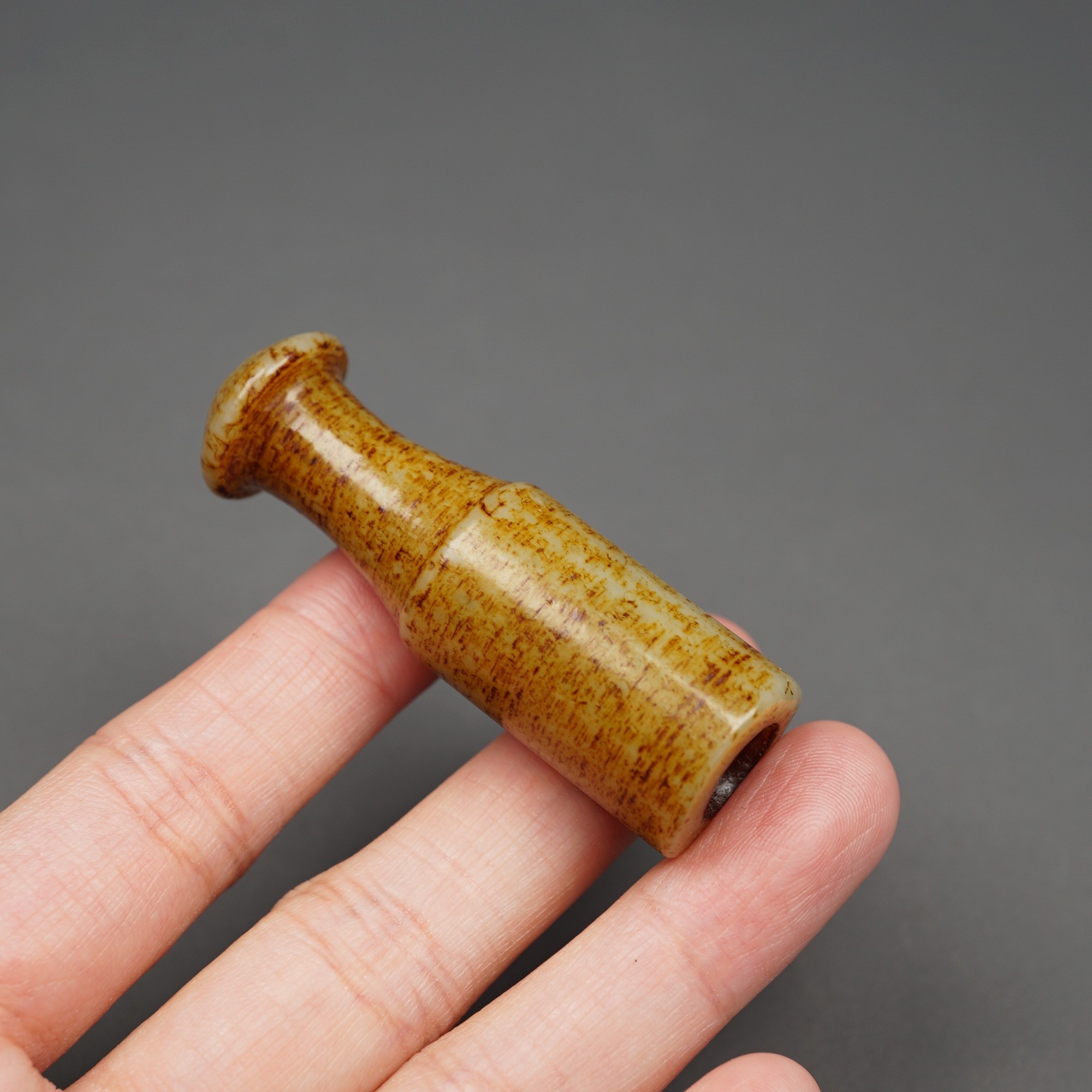 清代老和田玉烟嘴，古玉器收藏新宠？🌟深度解析-烟嘴-淘宝好物网