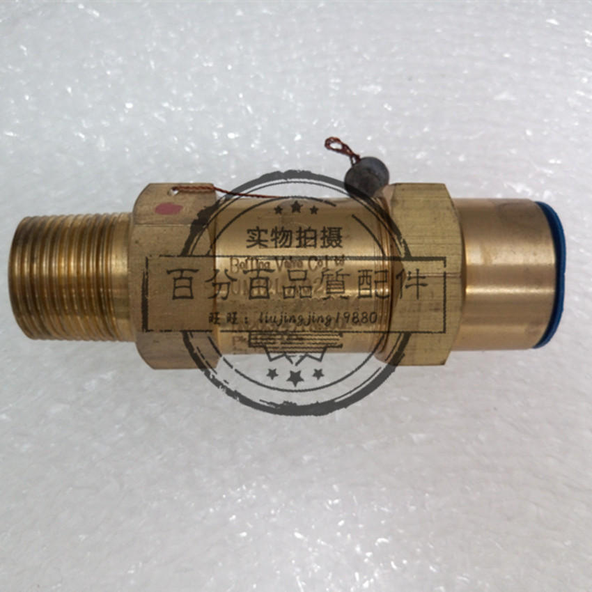 Suitable for Carrier room air conditioning liquid pipeline safety valve pressure relief valve UM12LA027 SFA-22C300T4
