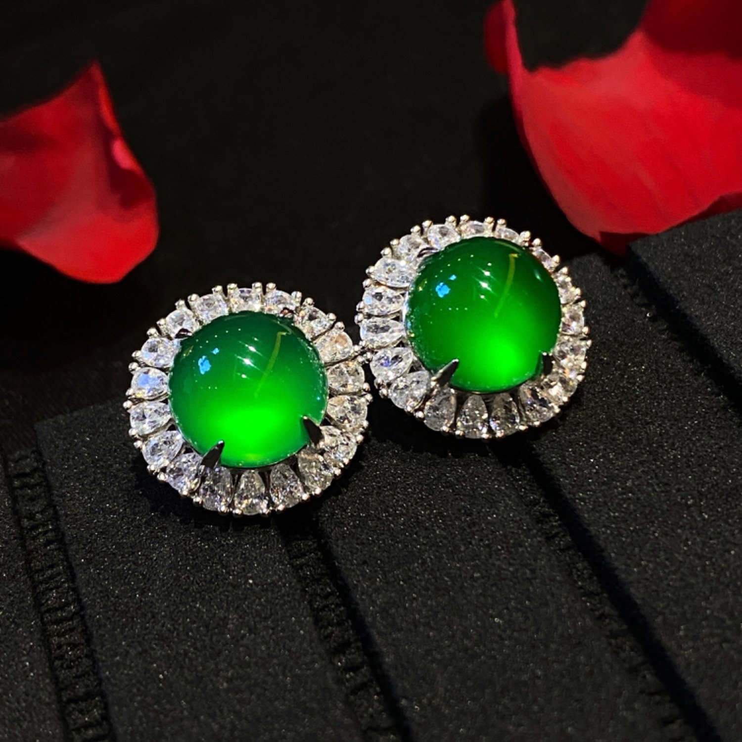 VISING jewelry original design 925 pure silver inlaid Brazilian ice seed green jade medullary ear decoration comparable to emerald