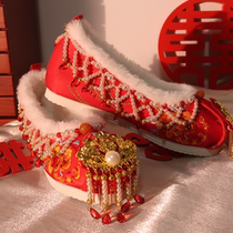 Yellow chanting original shoes wedding shoes Chinese style fantastic shoes Xiuhe married embroidery shoes female inner heightened wedding shoes and wedding shoes Ming