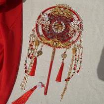 Bride Group holds Chinese-style wedding Xiuhe clothing group double-sided Chinese fan fan fan manual