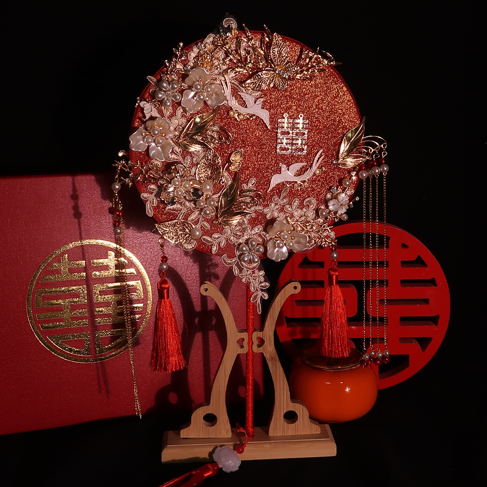 Married bride fan diy material pack handmade fan fan ancient fan red finished product Chinese wedding Xiuhe handheld fan