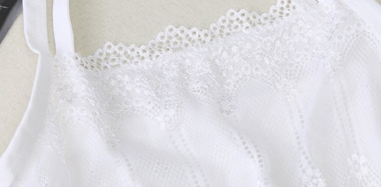 Trắng sling ống top ren mỏng chống mục tiêu bọc ngực nữ đẹp trở lại vest sinh viên đoạn ngắn chạm đáy trong đồ lót thời trang nữ