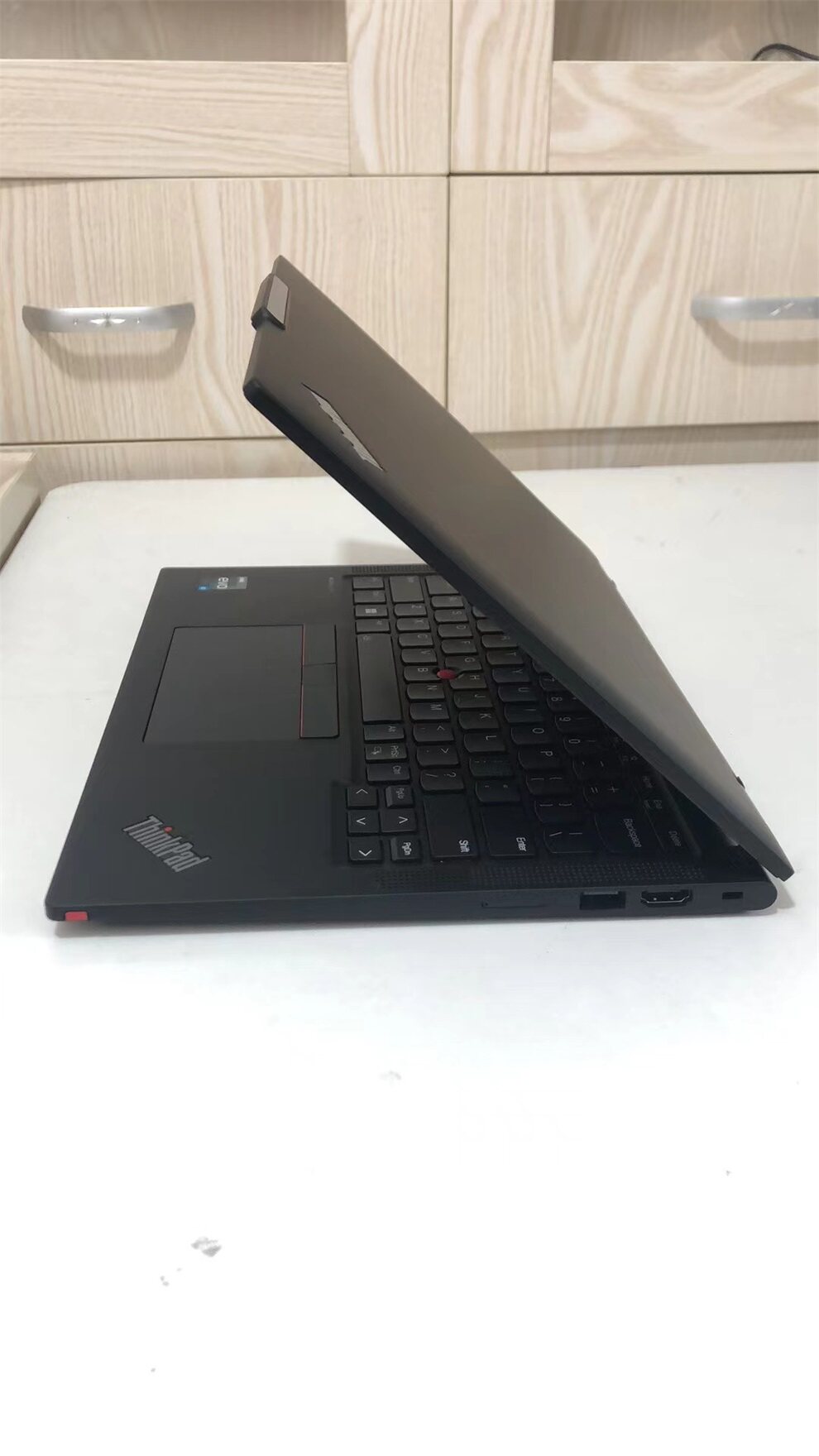 Подержанные ноутбуки 联想thinkpad x13 yoga g4翻转折叠笔触轻薄笔记本2023