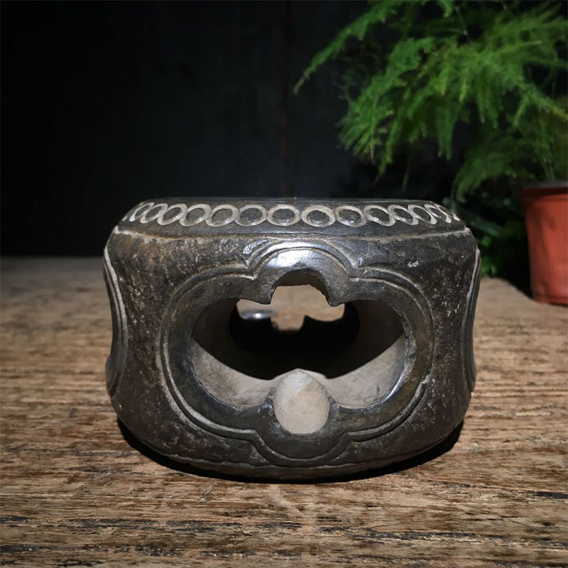 Imitation ancient stone carved Shanxi Qingshi hollowed-out plum small drum pot holder cup cushion to play the retro home decoration Wen Fun Collection