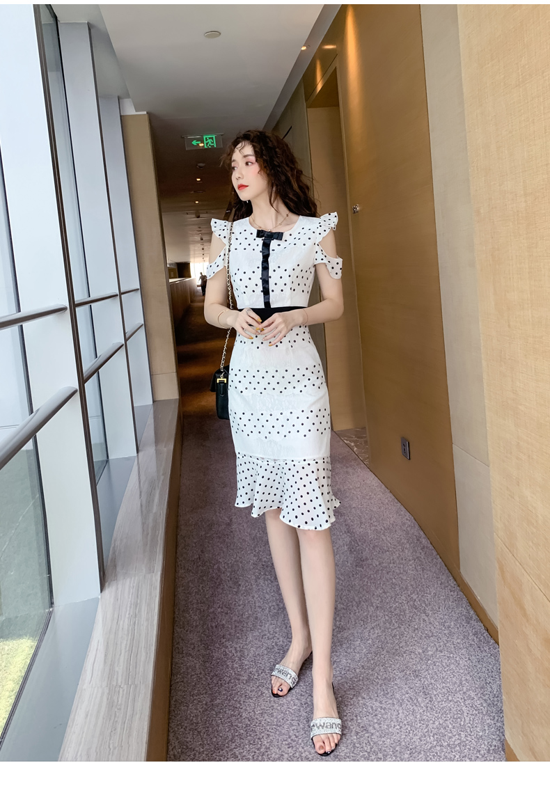VK旗艦店 韓系名媛氣質淑女波點印花修身包臀短袖洋裝